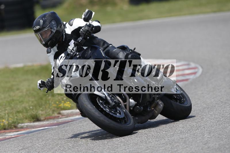 /27 12.06.2025 Ducati Schweiz Trackday Warmup  ADR/blau-bleu/12